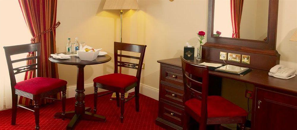 Maudlins House Hotel Naas Dış mekan fotoğraf