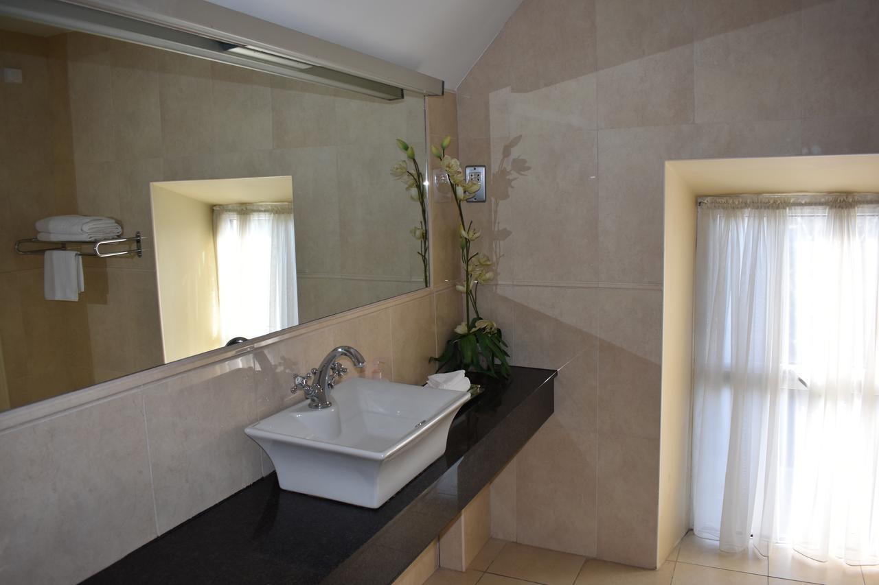Maudlins House Hotel Naas Dış mekan fotoğraf