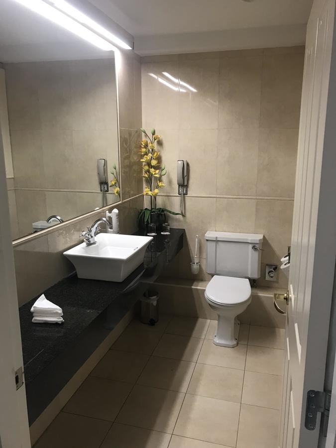 Maudlins House Hotel Naas Dış mekan fotoğraf